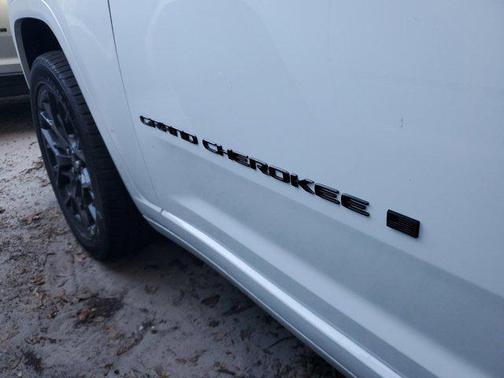 2025 Jeep Grand Cherokee L Summit