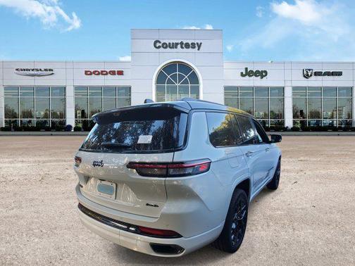 2025 Jeep Grand Cherokee L Summit