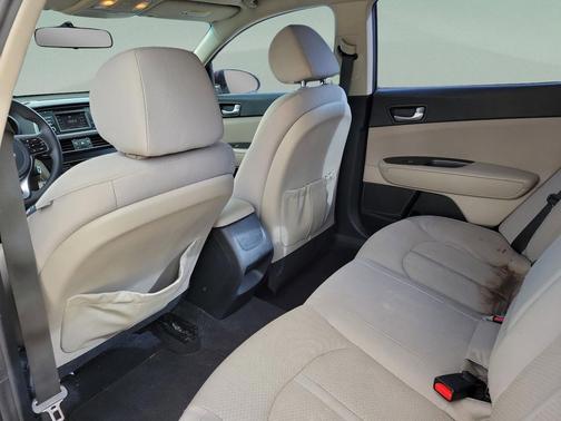 Sangria 2017 Kia Optima LX