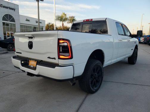 2024 RAM 2500 Laramie Crew Cab 4x4 6'4' Box