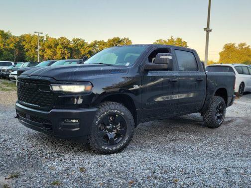 Diamond Black Crystal Pearlcoat 2026 RAM 1500 Warlock Crew Cab 4x4 5'7' Box