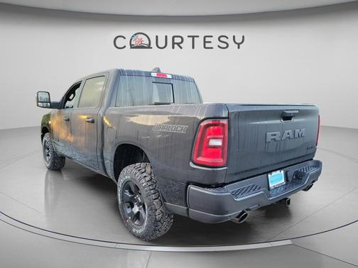 Diamond Black Crystal Pearlcoat 2026 RAM 1500 Warlock Crew Cab 4x4 5'7' Box