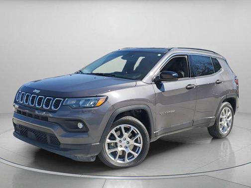 2024 Jeep Compass Latitude Lux