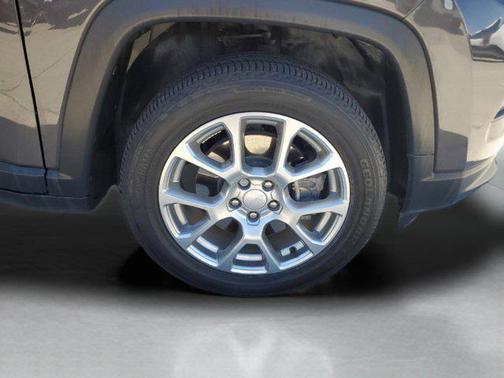 2024 Jeep Compass Latitude Lux