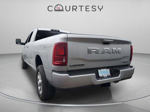 2026 RAM 3500 Laramie Crew Cab 4x4 8' Box