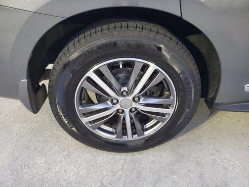 2017 INFINITI QX60 Base