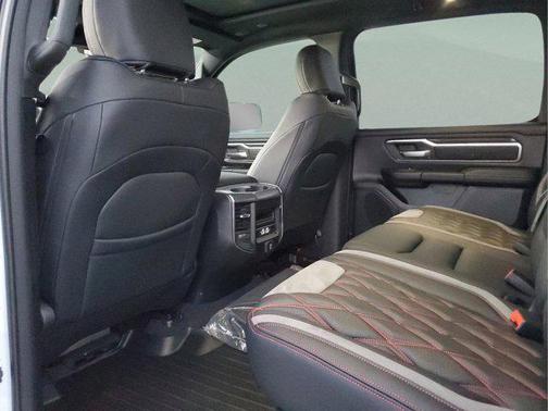 Bright White Clearcoat 2026 RAM 1500 Big Horn/Lone Star