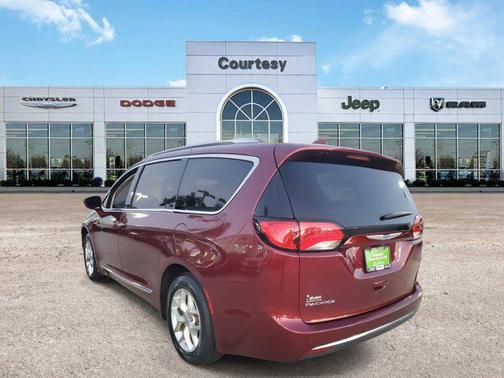 2019 Chrysler Pacifica Touring-L Plus