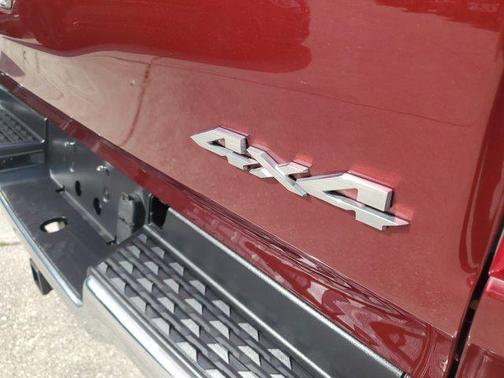 Delmonico Red Pearlcoat 2020 RAM 1500 Big Horn/Lone Star