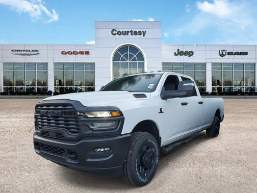 2025 RAM 3500 Tradesman Crew Cab 4x4 8' Box