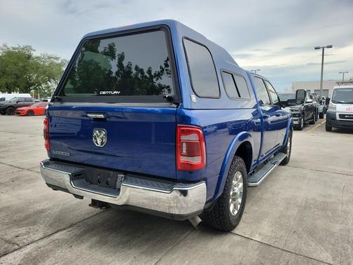 Blue Streak Pearlcoat 2019 RAM 2500 Laramie Crew Cab 4x2 6'4' Box