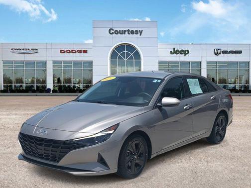 2021 Hyundai ELANTRA SEL