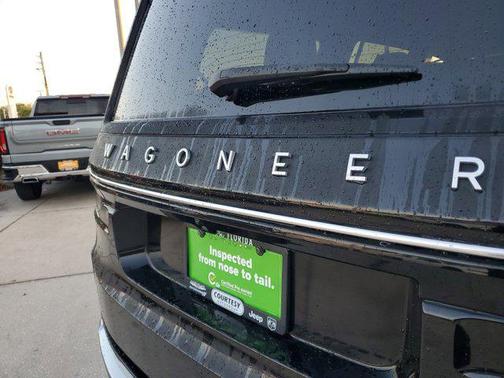 2022 Jeep Wagoneer Series III 4x2