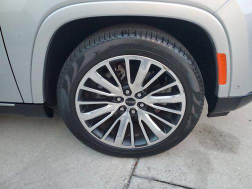 Silver Zynith 2025 Jeep Grand Wagoneer 4x4