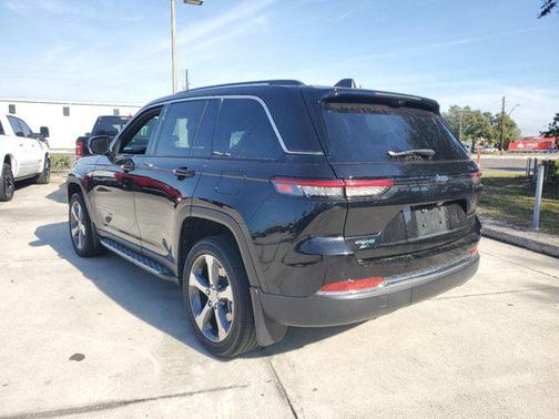 2023 Jeep Grand Cherokee 4xe Base