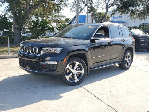 2023 Jeep Grand Cherokee 4xe Base