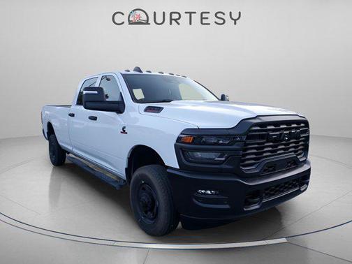2026 RAM 2500 Tradesman Crew Cab 4x4 8' Box