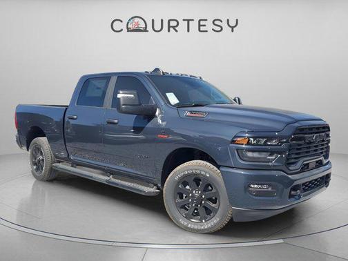 2026 RAM 2500 Big Horn Crew Cab 4x2 6'4' Box