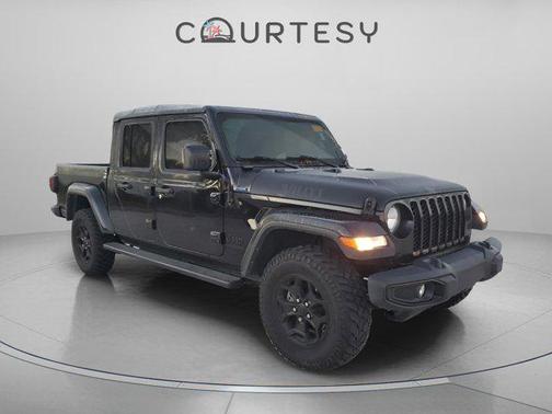 2022 Jeep Gladiator Sport