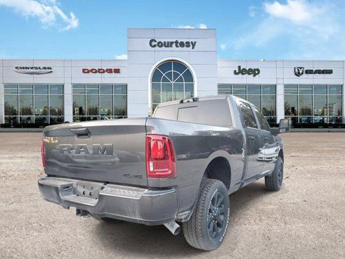 2025 RAM 2500 Big Horn Crew Cab 4x4 6'4' Box