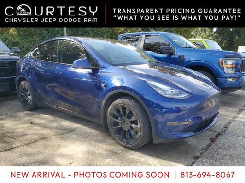 2023 Tesla Model Y Long Range Dual Motor All-Wheel Drive