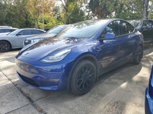 2023 Tesla Model Y Long Range Dual Motor All-Wheel Drive