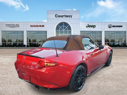 2016 Mazda MX-5 Miata Club