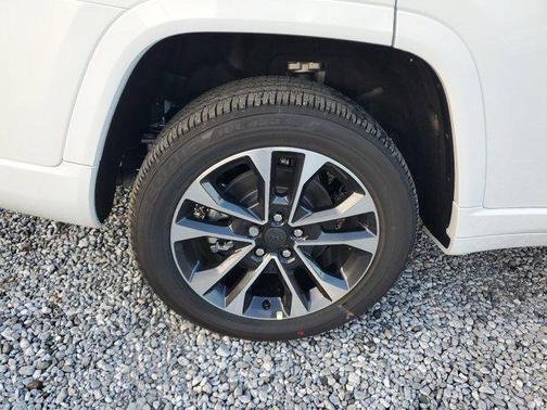 2025 Jeep Grand Cherokee L Overland