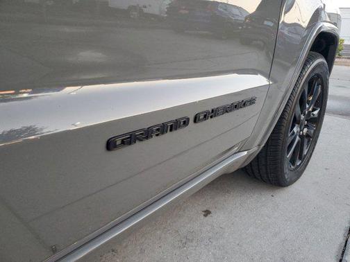2020 Jeep Grand Cherokee Altitude