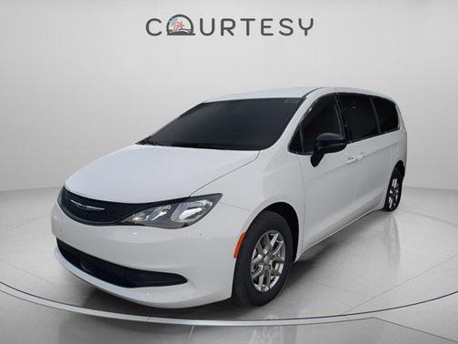 2026 Chrysler Voyager LX