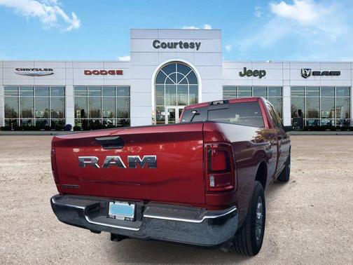 2026 RAM 2500 Big Horn Crew Cab 4x2 8' Box