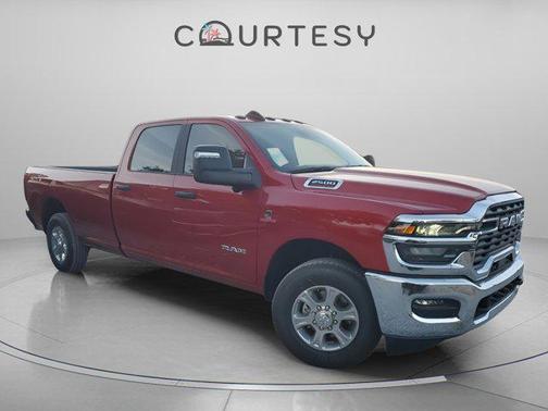 2026 RAM 2500 Big Horn Crew Cab 4x2 8' Box