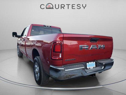 2026 RAM 2500 Big Horn Crew Cab 4x2 8' Box