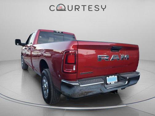 2026 RAM 2500 Big Horn Crew Cab 4x2 8' Box