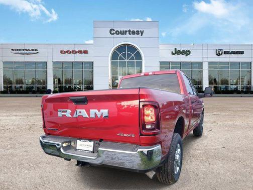 2025 RAM 2500 Big Horn Crew Cab 4x4 6'4' Box