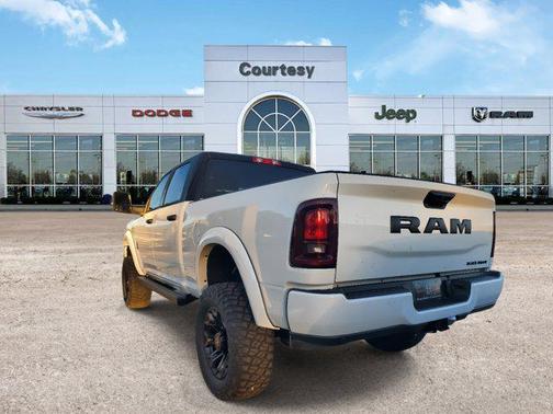 2025 RAM 2500 Big Horn Crew Cab 4x4 6'4' Box