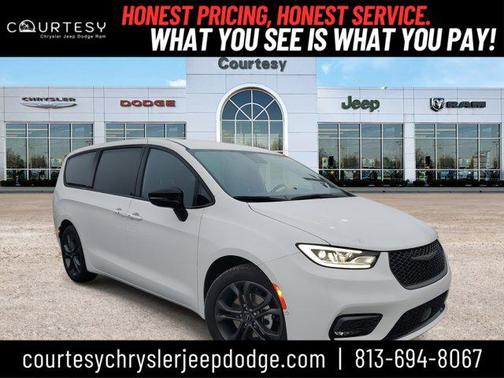 2026 Chrysler Pacifica L