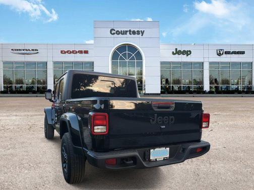 2025 Jeep Gladiator Sport S