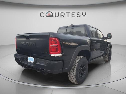 Diamond Black Crystal Pearlcoat 2026 RAM 1500 RHO Crew Cab 4x4 5'7' Box
