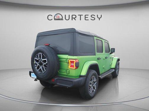 Mojito Clearcoat 2026 Jeep Wrangler 4-Door Sahara 4x4