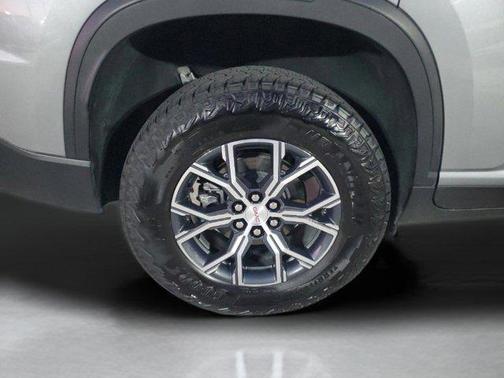 2025 GMC Acadia AWD AT4