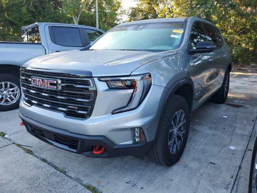 2025 GMC Acadia AWD AT4