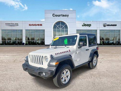 2021 Jeep Wrangler Islander 4X4