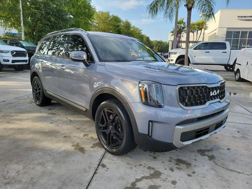 Everlasting Silver 2023 Kia Telluride EX X-Line