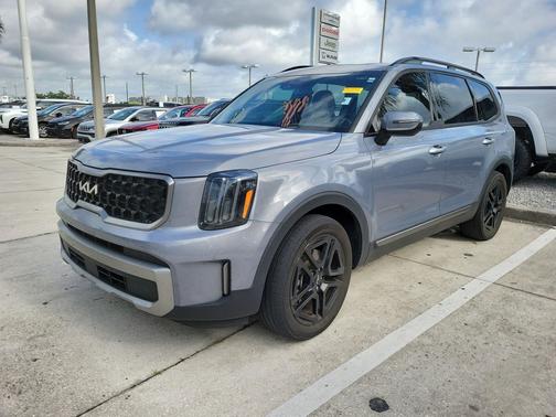 Everlasting Silver 2023 Kia Telluride EX X-Line