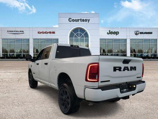2025 RAM 2500 Big Horn Crew Cab 4x4 6'4' Box