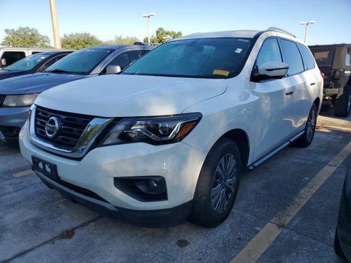 2019 Nissan Pathfinder SL