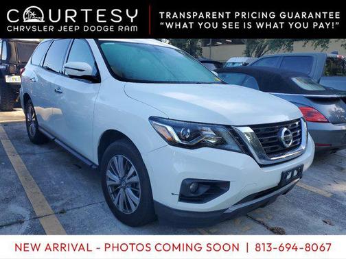 2019 Nissan Pathfinder SL