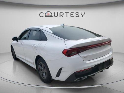 Glacial White Pearl 2023 Kia K5 LXS