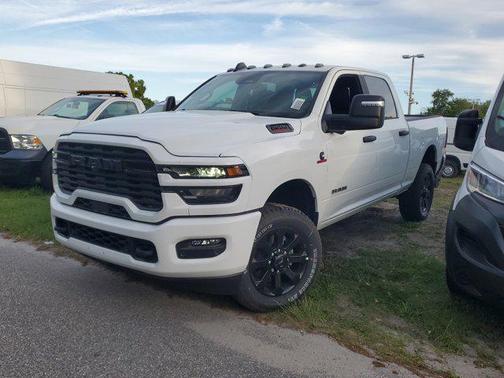 2026 RAM 2500 Big Horn Crew Cab 4x4 6'4' Box